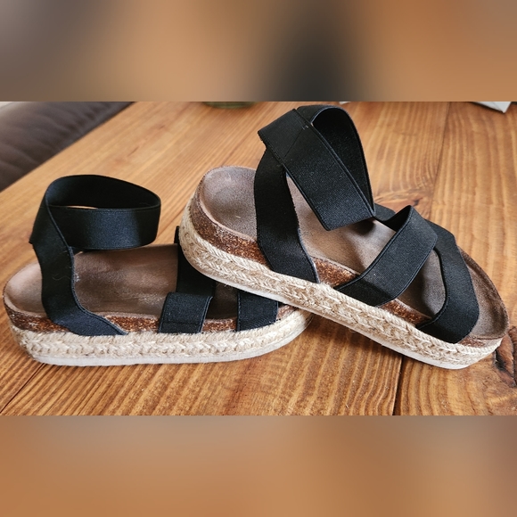 Pierre Duma Sandals - Picture 4 of 6